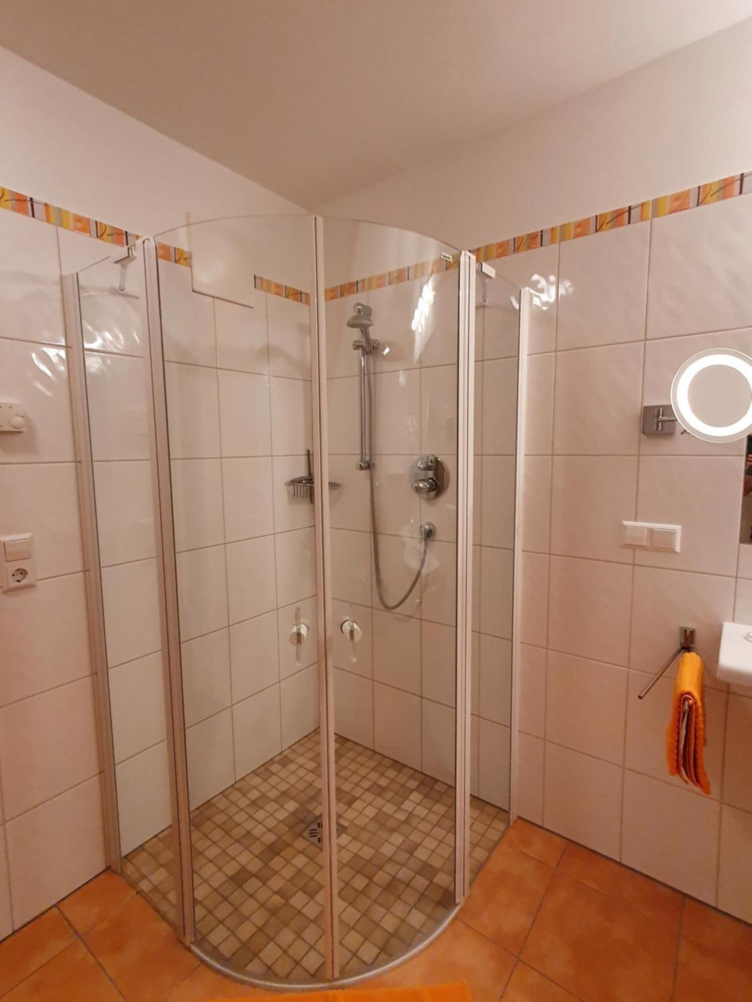 Appartements Claudia Маутерндорф Екстериор снимка